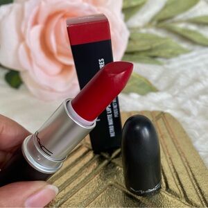 MAC Retro Matte Lipstick 707 RUBY WOO .10oz Full Size